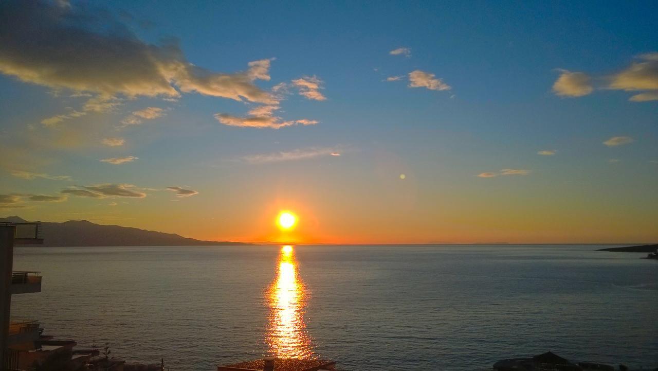 Hotel Ceko Sarande Bagian luar foto